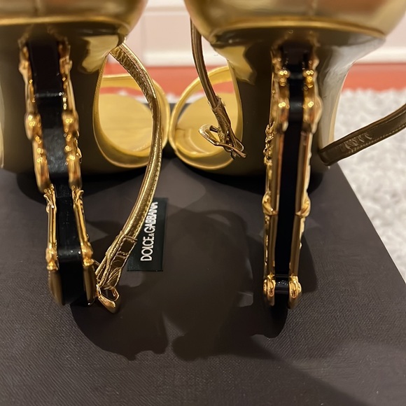 Gold Dolce & Gabbana heels - Picture 3 of 4